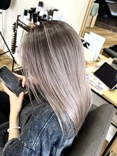 ファヴォリヘアー(favori hair) Shadow roots