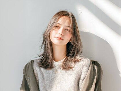 カラコレ(Cara Core)の写真