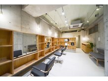 ル リヤン(Le lien)の雰囲気（お店の内観《髪質改善/酸性ストレート/縮毛矯正/幹細胞/美髪》）