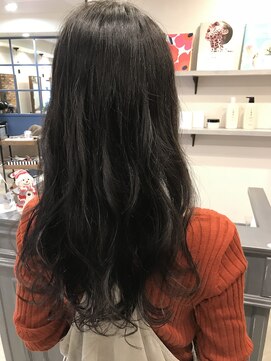 エピローグ(epilogue) カットで変わる！？ゆるふわミディアム★ 【北新地　西梅田】