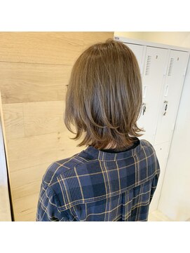 コトハ(cotoha) 外ハネミディ