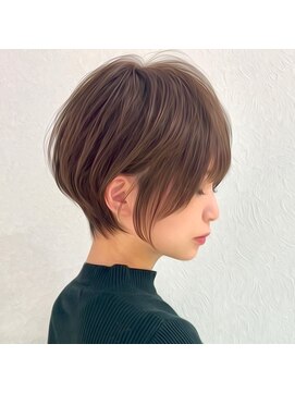 ロンド クラン 岡崎(Lond Clan) 10代20代丸み低め前下がり束感ハイトーンショートボブ