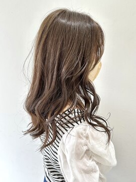 フォーク FOLK 【FOLK】赤みなし透明感グレージュ☆似合わせゆる巻きロング♪