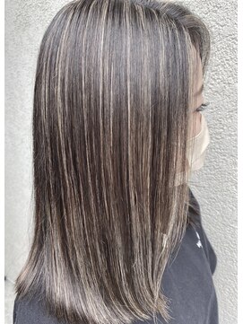 エイム ディクト ヘアー プロデュース(ame D.C.T HAIR PRODUCE) グレージュハイライト