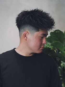 スキルセカンドハウス 天神(SKILL SECOND HOUSE) 王道ショートフェード スキンフェード