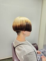 榮(Salon de 榮) ツーブロック×ハンサムショート