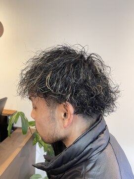 オートクチュール ランコントレ(Haute Couture Rencontrer) メンズスパイラルパーマ