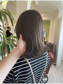 柔らかいベージュカラー