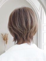 ライフビィ リフト(Lifebe Lift)&nbsp;大人ショート×くすみアッシュベージュ