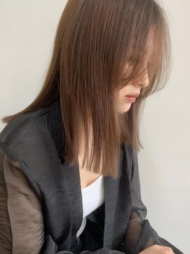 スーリール 博多店(Sourire) パツっとミディアム