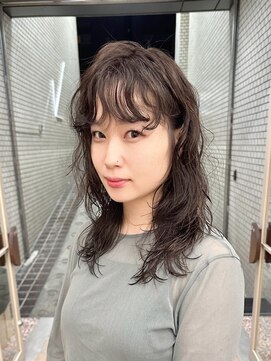 パークレーン アイス イヴェン(park lane ICI yeven) 20代30代40代パーマミディアムロングレイヤーカットブリーチなし