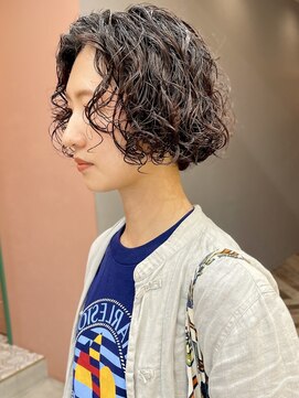 イギー(igggy) ショートボブ☆スパイラルパーマ