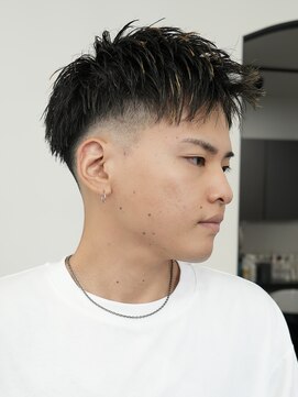 ログ(LOG) メンズショート フェードカット メンズ 高松