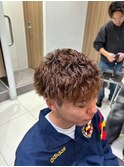 西葛波巻きパーマメンズカット