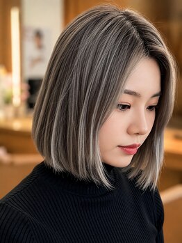 クロム 狭山ヶ丘店(CHROM)の写真/白髪ぼかしで脱白髪染め♪艶と透明感のある大人カラーへ【狭山ヶ丘駅徒歩5分】