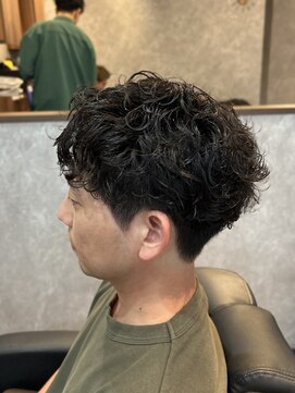 ザ クラン バイ ヘッドライト 仙台長町店(THE CLAN by HEADLIGHT) 【強め×無造作】メンズカーリーパーマ