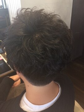 クレプティーク(Cleptique) くしゃっとくせ毛風メンズパーマ