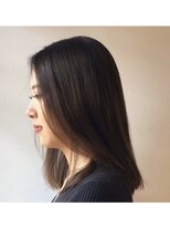 シュプール(spur) 愛されストレートヘア