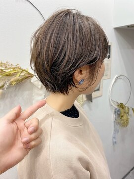 メモリーズ 銀座(Memories) イルミナカラー/カラー/ショートヘア/似合わせカット/前髪カット