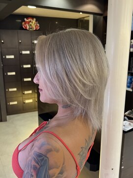 カラコレ(Cara Core) ホワイトシルバー