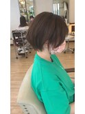 気持ち前上りショートボブ