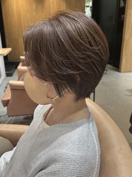 トリート 市川店(TREAT) ショートボブ×オリーブカラー