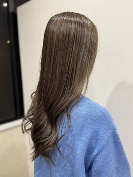 ハイライト×ベージュカラー