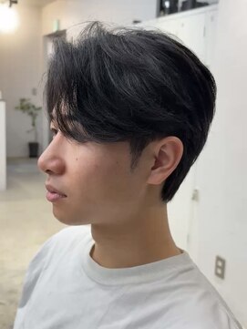 ガーデンタチカワネクスト(garden tachikawa next) 大人男子ナチュラルセンターパートウルフ毛流れカット20代30代