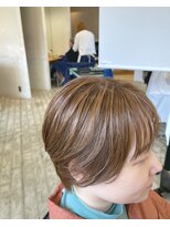 ヘアーアンドメイク ニッキ(hair&make nikki) 明るめベージュのベリーショート