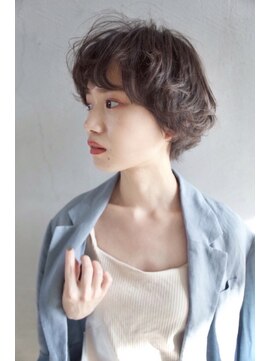 グランアージュ 柏西口店(grandage) 大人可愛い20代30代40代黒髪前下がりショートボブ丸みショート c