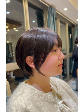 ロンド パルティール 大宮(Lond partir) 斜めバング黒髪グレーベージュアッシュブラックショート