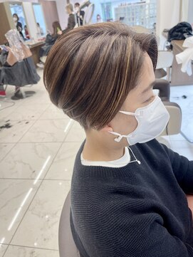 アッシュ 下北沢店(Ash) 白髪染めハイライト刈り上げハンサムショート