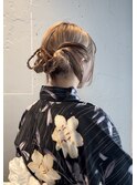 ツイン三つ編みシニヨン