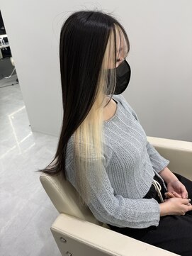 テイス 新宿(TACE) インナーカラー [美髪/ホワイトブロンド/イメチェン/新宿]