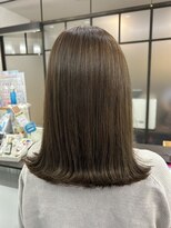 ノーム バイ アウラ(norm. by aura)&nbsp;リーフベージュ　ニュアンスカラー　切りっぱなし