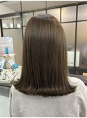 リーフベージュ ニュアンスカラー 切りっぱなし