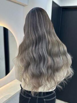 ラピス 福岡天神店(Lapis) シルバーミルクティーベージュグレージュバレイヤージュ