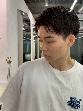 ポーチバイハニー オモテサンドウ(PORCH by HONEY omotesando) アップバング/ツーブロック/スパイキーショート/ブルーブラック1