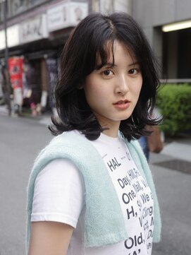 ベチカ(vetica) 黒髪ゆったりミディアムレイヤー