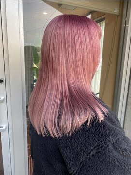 コーラルピンク