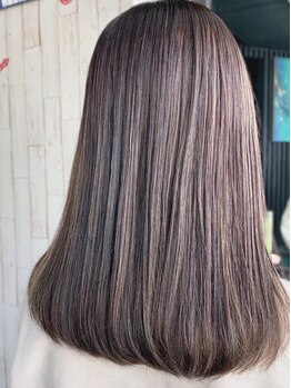 ジーキャトル(G-quatre)の写真/髪の状態に合わせたトリートメントを厳選♪髪の内側から補修し、本来の美しさを引き出す艶が叶う☆