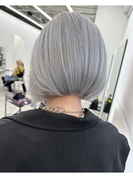 エゴル ナゴヤサカエ(ENGOL NAGOYA SAKAE) ハイトーンボブ