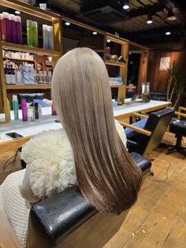 オードット ヘアデザイナーズ(O.hair designers) ホワイト×ブラウンカラー！