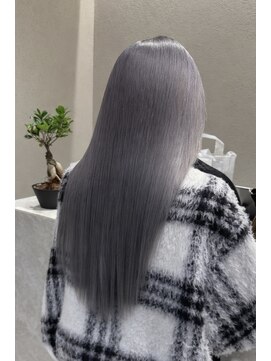 シア(XIA) グレーカラー