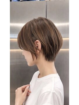 ロイロ(LoiLo) 大人女性に人気の丸みショート