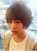 小顔フェミニンショート