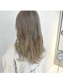 ダブルカラー×ホワイトグレージュ