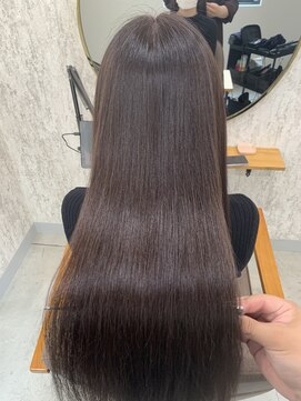 ヒアー 岡山(here) 地毛風カラー/艶ボルドー/髪質改善