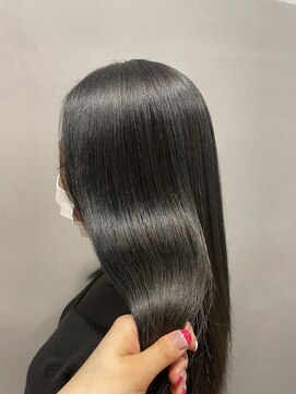 オン(ON) アッシュグレー