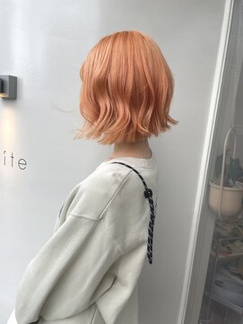 ミテ ナゴヤ(mite nagoya) オレンジベージュ/ペールオレンジ/ボブ